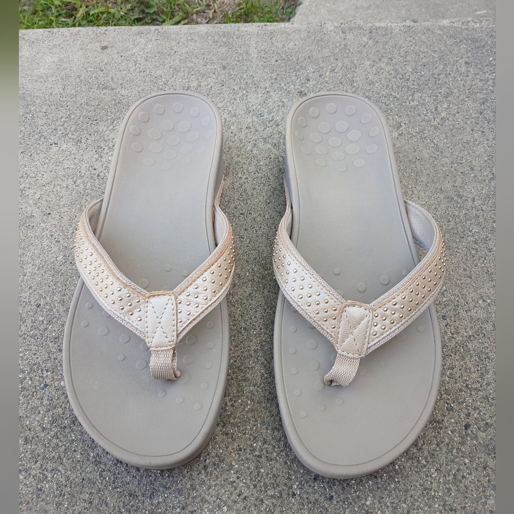 Vionic Platform Sandals